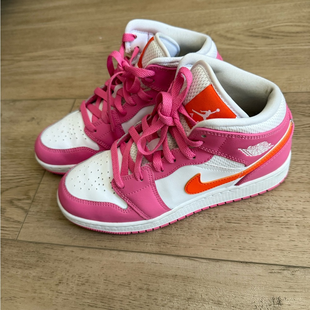 Nike Jordan Orange and Pink size 5.5